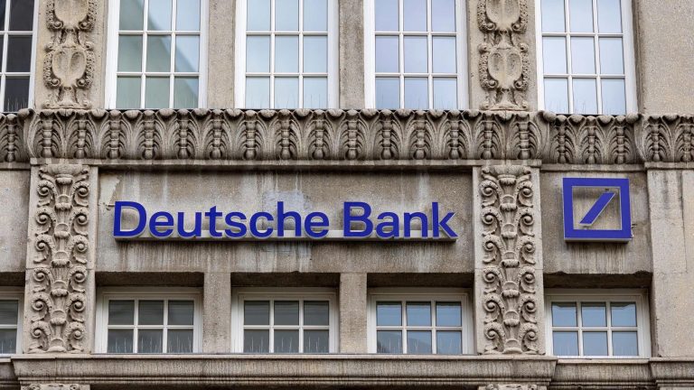 SEC Penalizes Deutsche Bank Securities for Untimely SAR Filings